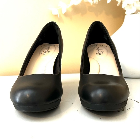 Collection by Clarks Ambyr Joy Black Leather Pump with Platform Size 6.5 NWOB - Picture 3 of 13